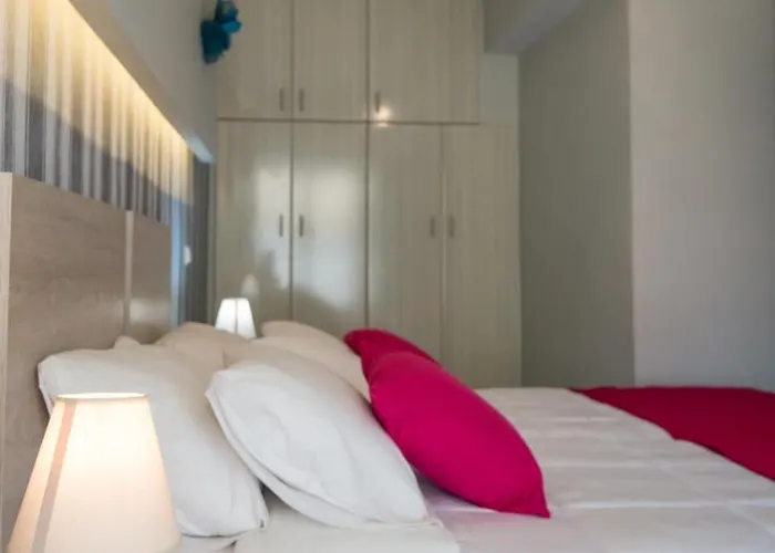 Birais 2* Rethymno (Crete)