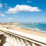 Birais Hotell 2*